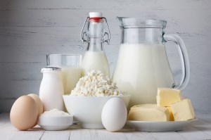 ФАО: Цены на молочную продукцию и сахар ослабевают, тогда как цены на зерновые и растительные масла на подъеме